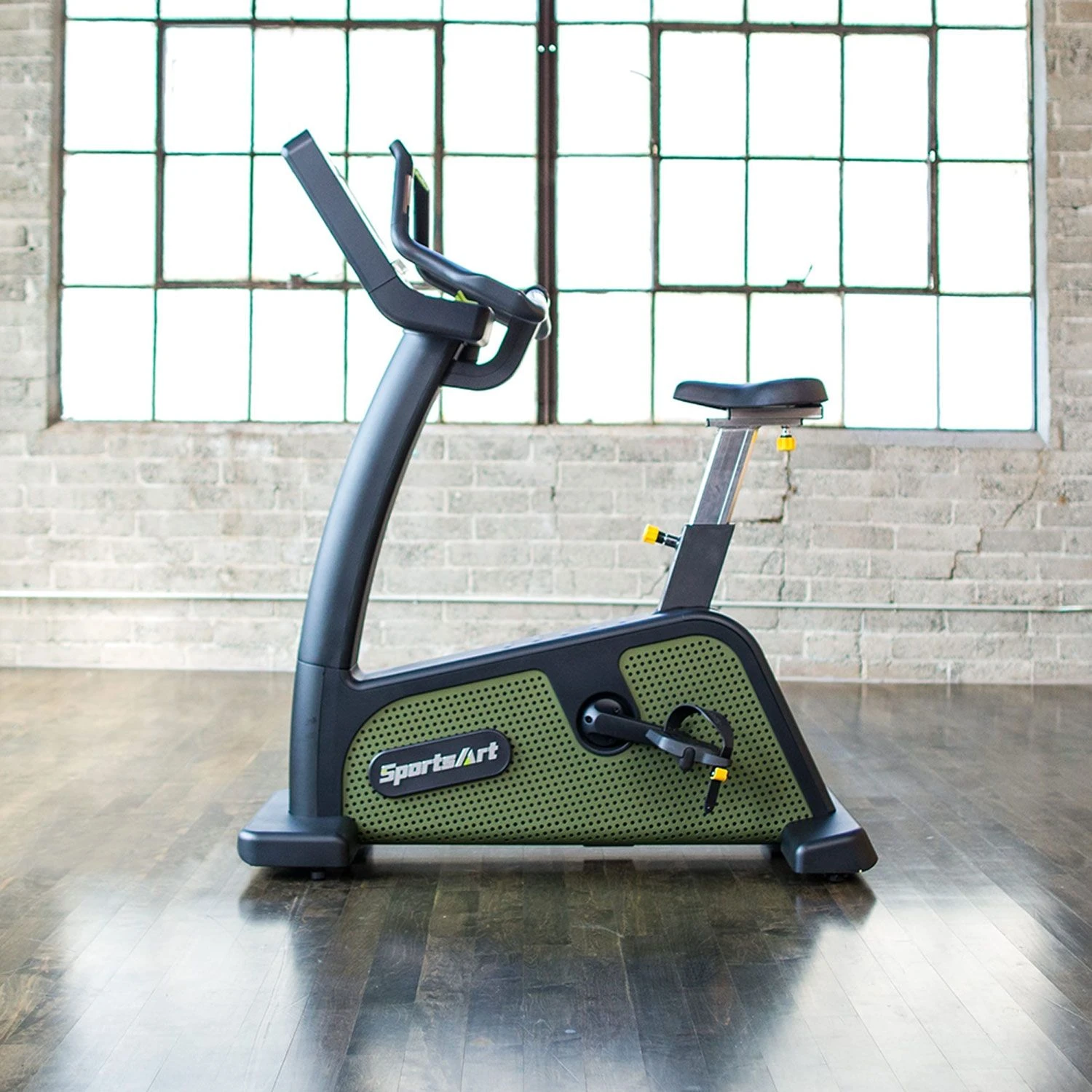 SportsArt G576U Status Eco-Power Upright Cycle 5 SportsArt G576U Status Eco-Power Upright Cycle - Image 3