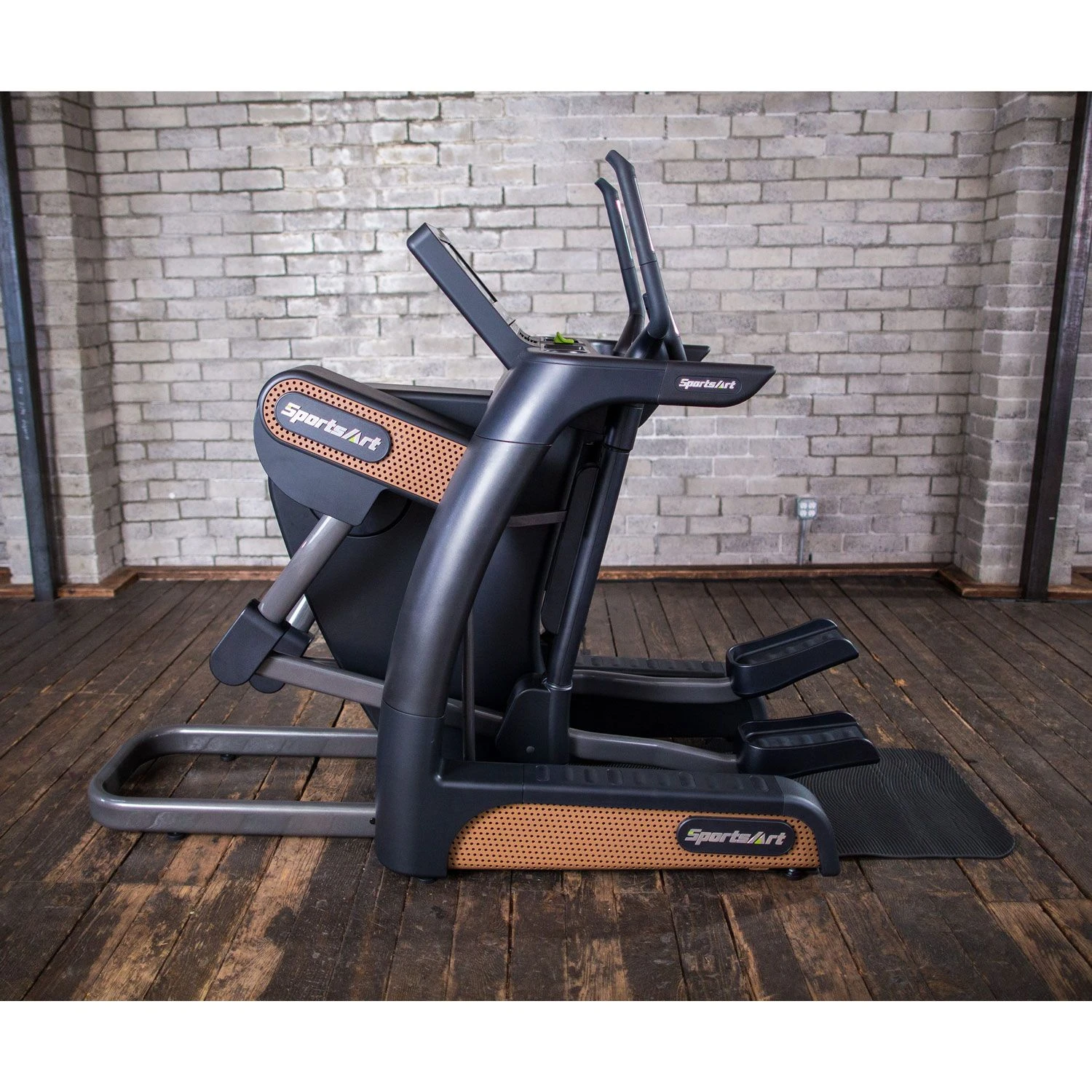 SportsArt V886 Verso Status Senza Cross Trainer - 16" 4 SportsArt V886 Verso Status Senza Cross Trainer - 16" - Image 2